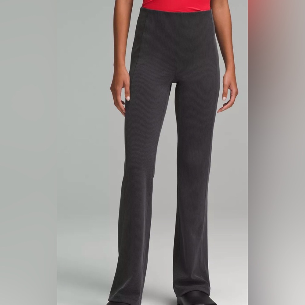 Lululemon ribbed softstreme flared pant size 4